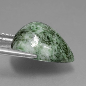 Maw-sit-sit vert naturelle en forme de poire, 8,32 ct, opaque