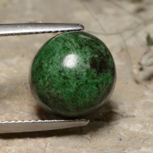 8.65ct Naturel Vert foncé Maw-Sit-Sit, Tour, Opaque