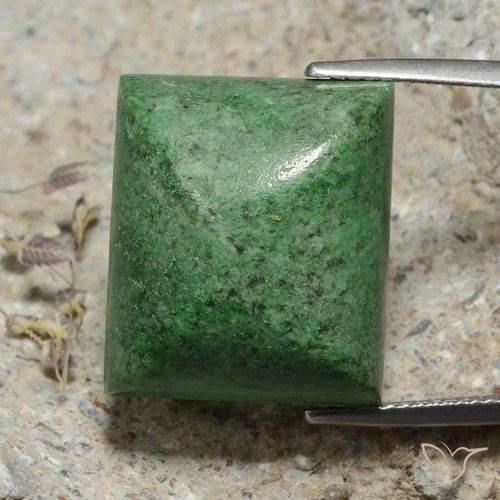 33.08ct Naturel Vert pin pâle Maw-Sit-Sit, Baquette, Opaque