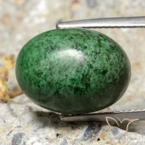 Maw-Sit-Sit Vert moyen naturelle ovale, 18.43 ct, Opaque