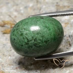 Maw-Sit-Sit Vert pin pâle naturelle ovale, 32.40 ct, Opaque