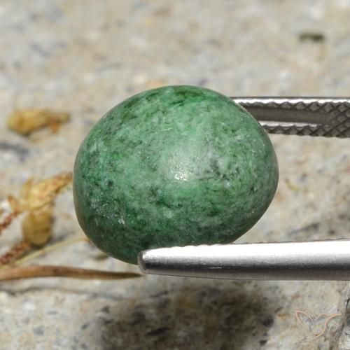 Maw-Sit-Sit Vert pin pâle naturelle Tour, 9.30 ct, Opaque