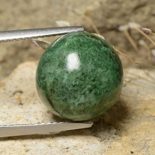 10.02ct Naturel Vert pin pâle Maw-Sit-Sit, Tour, Opaque