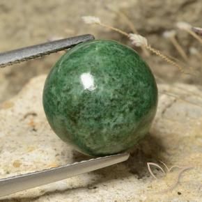 Maw-Sit-Sit Vert pin pâle naturelle Tour, 10.02 ct, Opaque