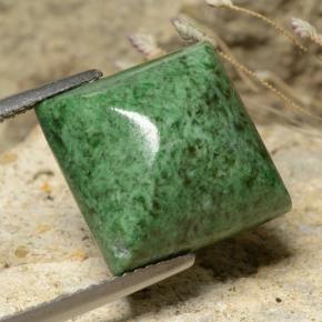 Maw-sit-sit vert naturelle carré, 11,92 ct, opaque