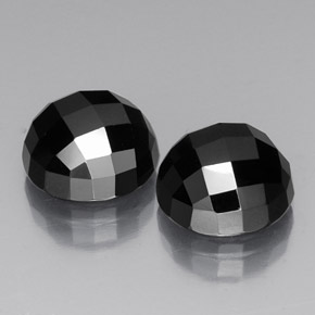 Achetez naturel ct noir mélanite gems, coupe roude, en provenance afrique du sud chez gemselect. en stock, livraison internationale!