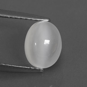Pierre de lune blanc naturelle coupe ovale, 1,55 ct, transparent