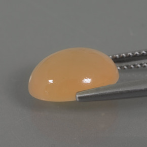 Pierre de lune doré naturelle coupe ovale, 3,70 ct, transparent