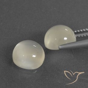 Shop natural 6.56ct Blanc chaud Pierre de lune gems, Tour, from Inde at GemSelect. In stock, global shipping!