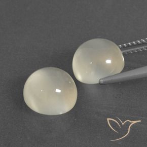 Shop natural 6.91ct Blanc chaud Pierre de lune gems, Tour, from Inde at GemSelect. In stock, global shipping!