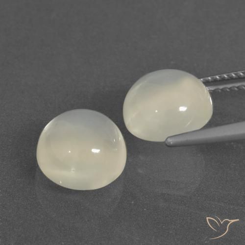 Shop natural 6.62ct Blanc chaud Pierre de lune gems, Tour, from Inde at GemSelect. In stock, global shipping!