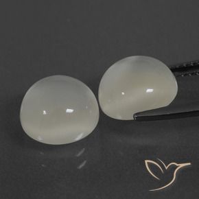 Shop natural 6.13ct Blanc chaud Pierre de lune gems, Tour, from Inde at GemSelect. In stock, global shipping!
