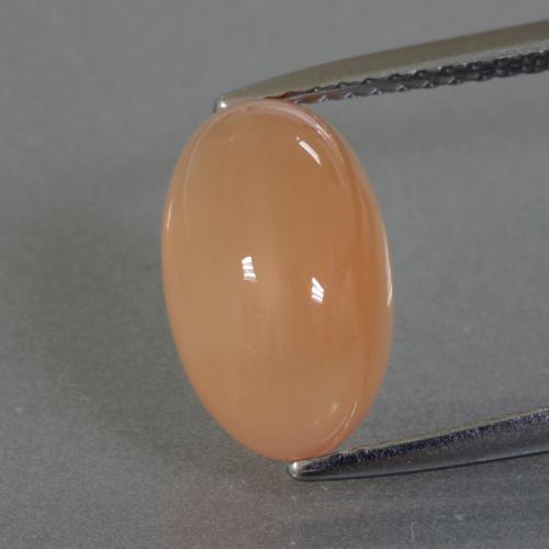 Pierre de lune orange naturelle coupe ovale, 3,49 ct, translucide