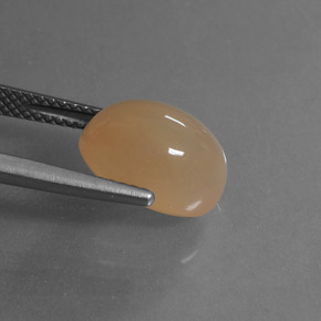 Pierre de lune doré naturelle coupe ovale, 4,63 ct, translucide