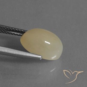 Pierre de lune Jaune clair naturelle ovale, 4.88 ct, Translucide