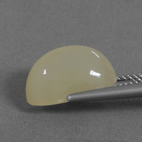 Pierre de Lune Jaune moyen naturelle Coupe ovale, 5.86 ct, Translucide