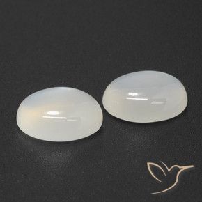 Shop natural 4.85ct Blanc translucide Pierre de lune gems, ovale, from Inde at GemSelect. In stock, global shipping!