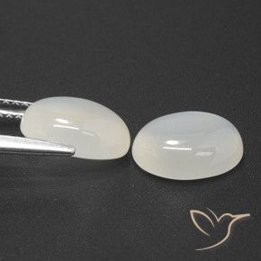 Shop natural 4.85ct Blanc translucide Pierre de lune gems, ovale, from Inde at GemSelect. In stock, global shipping!