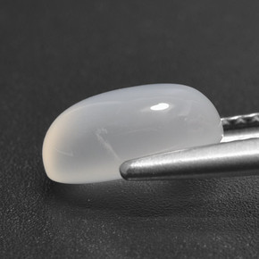 Pierre de lune blanc naturelle coupe ovale, 2,13 ct, translucide