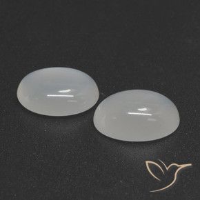Shop natural 4.18ct Blanc translucide Pierre de lune gems, ovale, from Inde at GemSelect. In stock, global shipping!