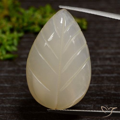 Pierre de lune brun café léger naturelle forme fantaisie, 31,11 ct, translucide