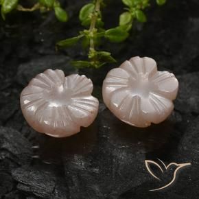 Shop natural 5.24ct Marron très clair Pierre de lune gems, Taille Fleur, from Inde at GemSelect. In stock, global shipping!