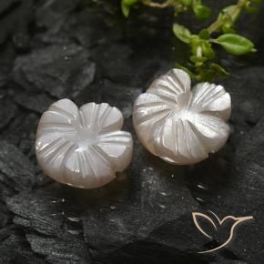 Shop natural 4.73ct Marron très clair Pierre de lune gems, Taille Fleur, from Inde at GemSelect. In stock, global shipping!
