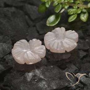 Shop natural 4.41ct Brun caramel léger Pierre de lune gems, Taille Fleur, from Inde at GemSelect. In stock, global shipping!