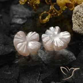 Shop natural 2.37ct Brun caramel léger Pierre de lune gems, Taille Fleur, from Inde at GemSelect. In stock, global shipping!