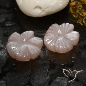 Shop natural 7.98ct Brun fauve léger Pierre de lune gems, Taille Fleur, from Inde at GemSelect. In stock, global shipping!