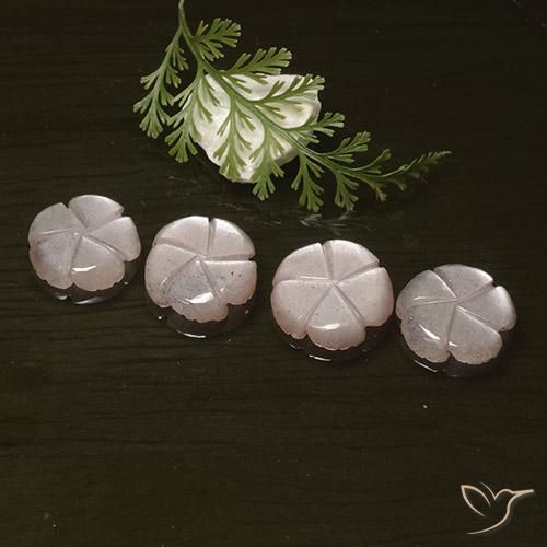Shop natural 10.10ct Rose très clair Pierre de lune gems, Taille Fleur, from Inde at GemSelect. In stock, global shipping!