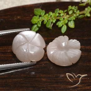 Shop natural 11.84ct Marron très clair Pierre de lune gems, Taille Fleur, from Inde at GemSelect. In stock, global shipping!