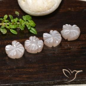 Shop natural 6.24ct Marron très clair Pierre de lune gems, Taille Fleur, from Inde at GemSelect. In stock, global shipping!
