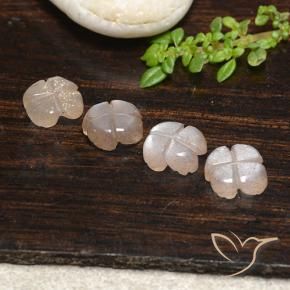 Shop natural 4.30ct Brun caramel léger Pierre de lune gems, Taille Fleur, from Inde at GemSelect. In stock, global shipping!