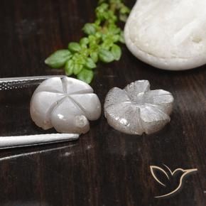 Shop natural 7.83ct Rose très clair Pierre de lune gems, Taille Fleur, from Inde at GemSelect. In stock, global shipping!