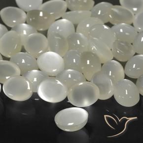 Pierre de lune Blanc crème naturelle ovale, 2.14 ct, Translucide