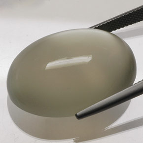 Pierre de Lune Crème naturelle Coupe ovale, 41.03 ct, Transparent