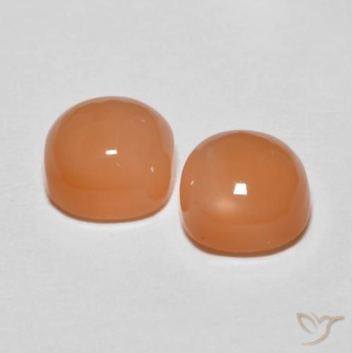 Shop natural 2.17ct Orange clair Pierre de lune gems, Coussin, from Inde at GemSelect. In stock, global shipping!