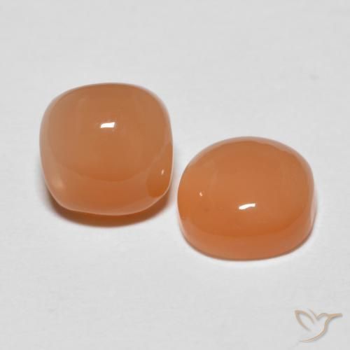 Shop natural 1.82ct Pourpre rougeâtre léger Pierre de lune gems, Coussin, from Inde at GemSelect. In stock, global shipping!