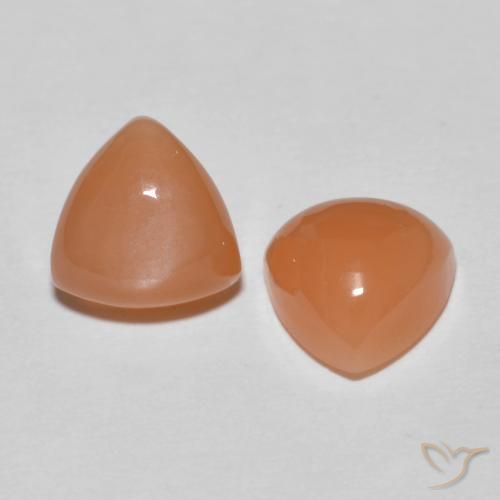 Shop natural 3.74ct Orange clair Pierre de lune gems, Trillion, from Inde at GemSelect. In stock, global shipping!