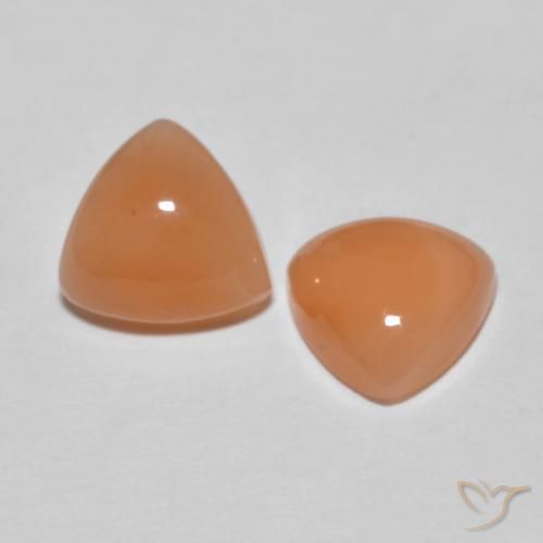 Shop natural 3.12ct Orange clair Pierre de lune gems, Trillion, from Inde at GemSelect. In stock, global shipping!