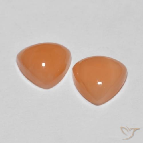 Shop natural 3.12ct Orange clair Pierre de lune gems, Trillion, from Inde at GemSelect. In stock, global shipping!