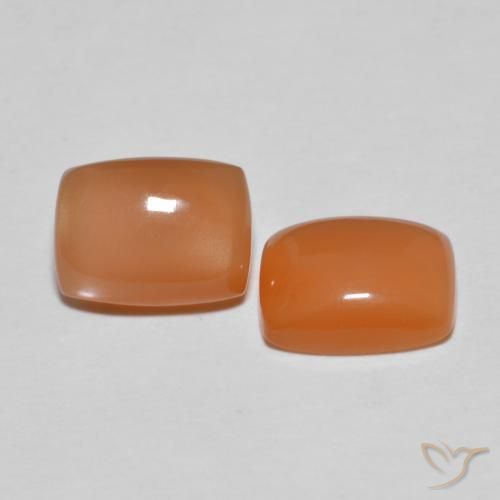Shop natural 2.66ct Orange clair Pierre de lune gems, Coussin, from Inde at GemSelect. In stock, global shipping!