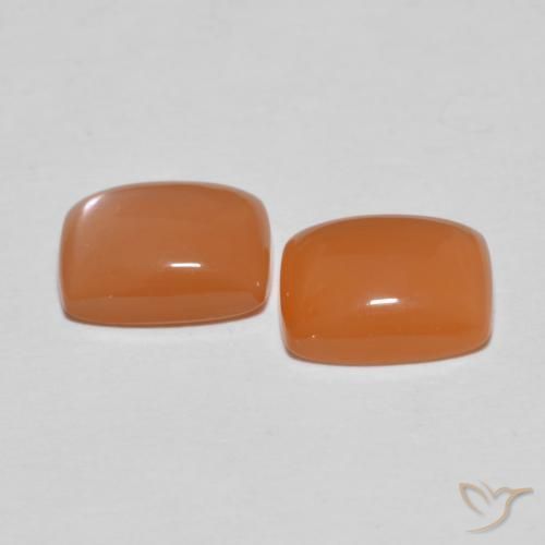 Shop natural 2.66ct Orange clair Pierre de lune gems, Coussin, from Inde at GemSelect. In stock, global shipping!