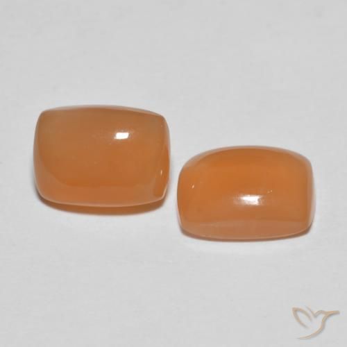 Shop natural 2.69ct Pêche Orange Pierre de lune gems, Coussin, from Inde at GemSelect. In stock, global shipping!