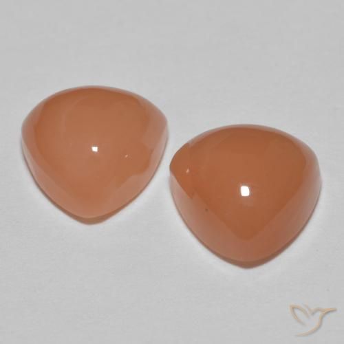 Shop natural 4.06ct Pêche profond Pierre de lune gems, Trillion, from Inde at GemSelect. In stock, global shipping!