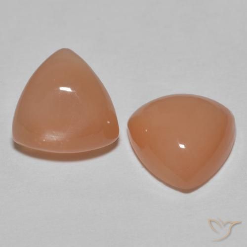 Shop natural 3.23ct Choisissez votre pierre gemme parmi une grande variété de formes. Pierre de lune gems, Trillion, from Inde at GemSelect. In stock, global shipping!