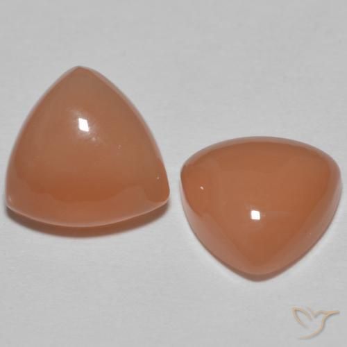 Shop natural 3.10ct Orange moyen Pierre de lune gems, Trillion, from Inde at GemSelect. In stock, global shipping!