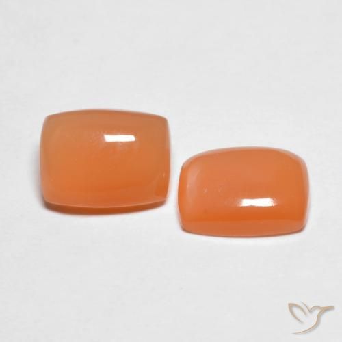 Shop natural 2.69ct Orange abricot chaud Pierre de lune gems, Coussin, from Inde at GemSelect. In stock, global shipping!