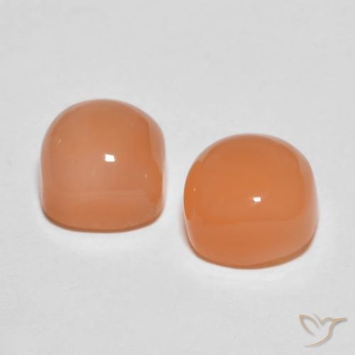 Shop natural 3.97ct Orange moyen Pierre de lune gems, Coussin, from Inde at GemSelect. In stock, global shipping!